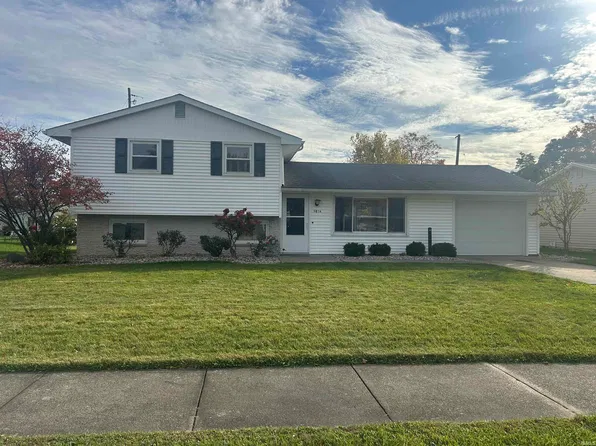 5016 Eastwick Dr, Fort Wayne, IN 46815