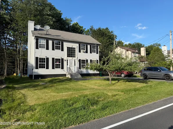 9043 Idlewild Dr, Tobyhanna, PA 18466