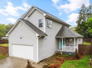 9900 Lani Ln, Knoxville, TN 37932