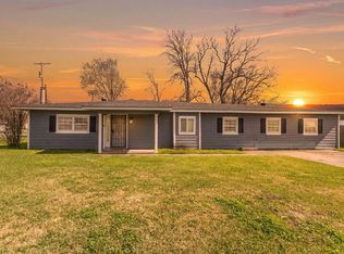 3420 N Twin City Hwy, Nederland, TX 77627