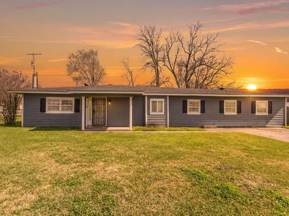 3420 N Twin City Hwy, Nederland, TX 77627