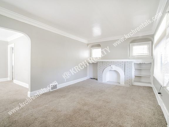 4th image of 3642 E 112th St #1