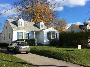 5 Rosedale Ct, Middletown, RI 02842