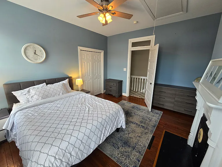 3225 Ellwood Ave — Photo 25