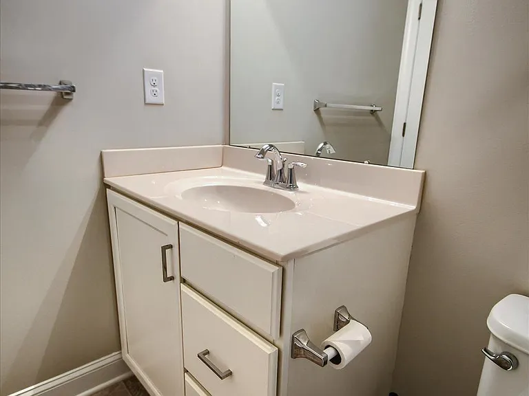 39 N Mitchell Ave — Photo 33