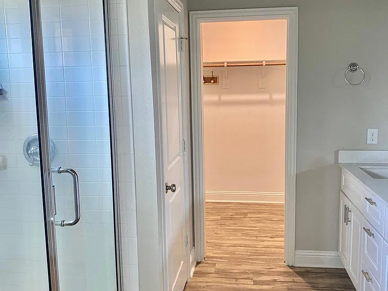 2258 Templin Ave — Photo 13