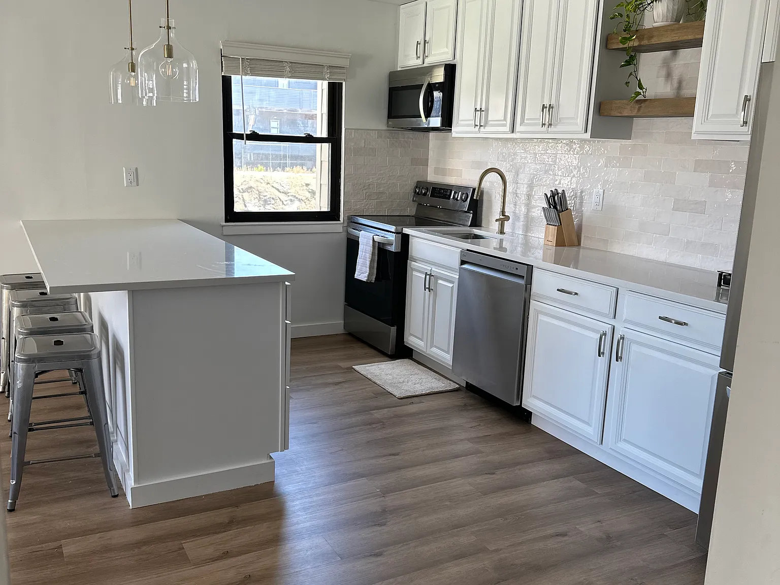 1492 Ocean Ave — Photo 3