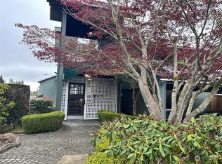 7924 212th St SW APT 204, Edmonds, WA 98026