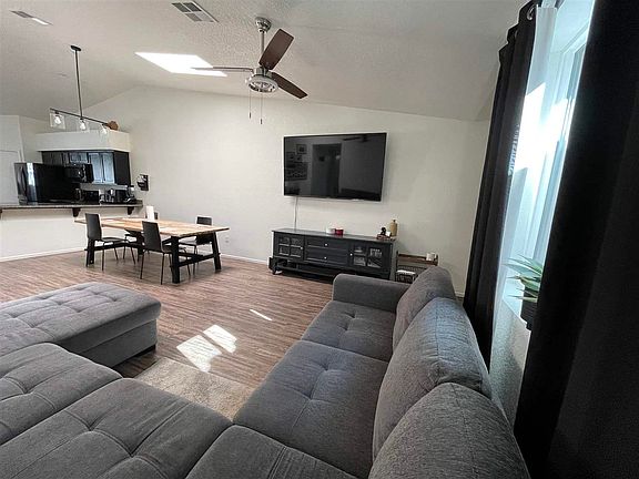 4th image of 7402 E 39th Pl