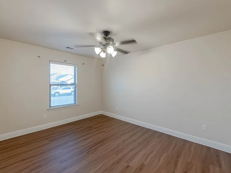 401 Mel Ott Ln — Photo 22