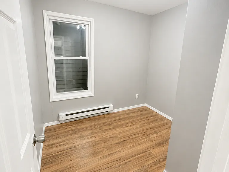 51 N 14th St #3 — Photo 12