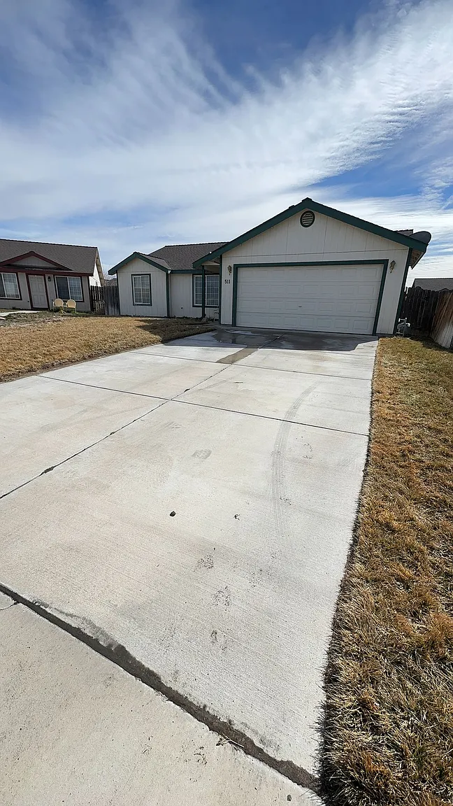 511 Chuck Wagon Ln photo 1