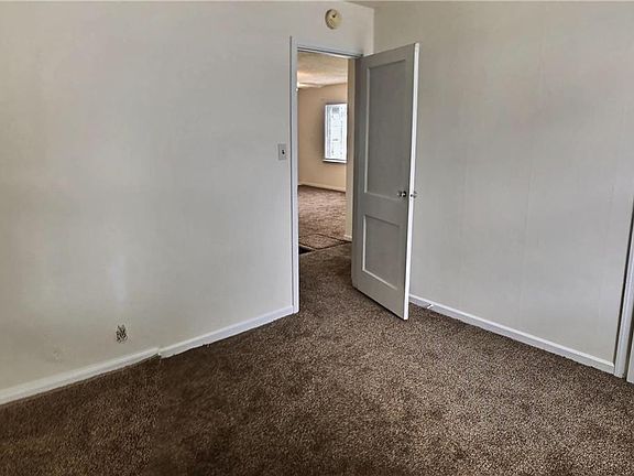 3rd image of 2338 E Gimber St