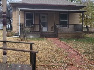 313 S 2nd St, Geuda Springs, KS 67051