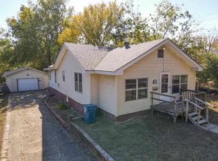 608 W Noble St, Drumright, OK 74030