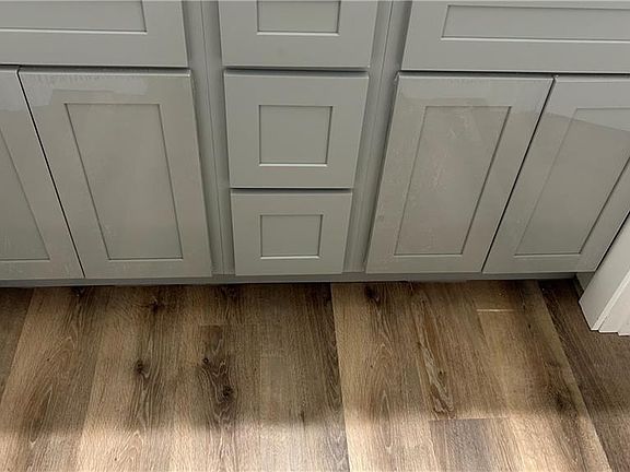 4th image of 411 Bay Shore Ave