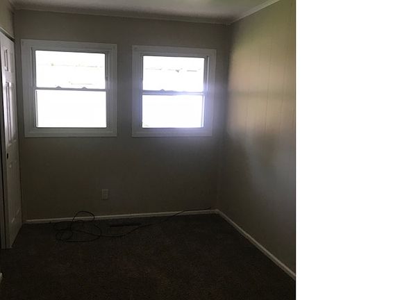 5th image of 4505 Norfolk Ave