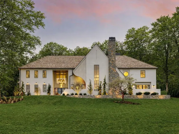 1049 Overton Lea Rd, Nashville, TN 37220