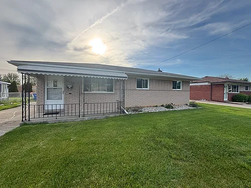 27329 Pleasant Dr Photo 1