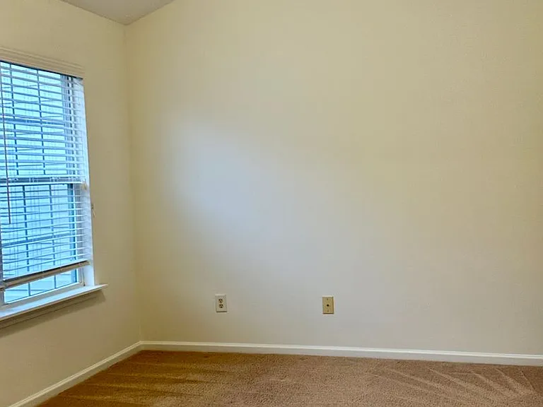 11812 Shoemaker Ct — Photo 6