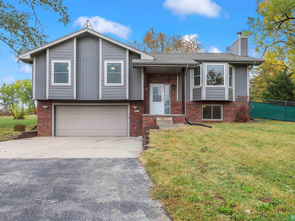 1st image of 814 Carol Ct