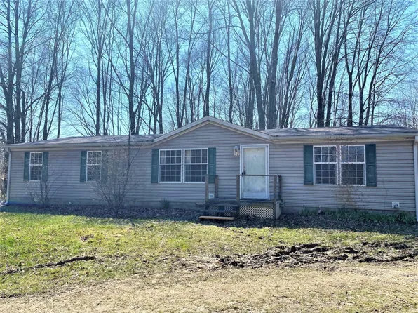 680 E Burnett Dr, Farmersburg, IN 47850