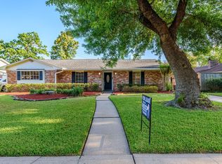 10715 Wickersham Ln, Houston, TX 77042