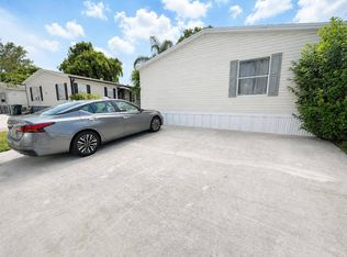 6800 NW 39th Ave #96, Pompano Beach, FL 33073