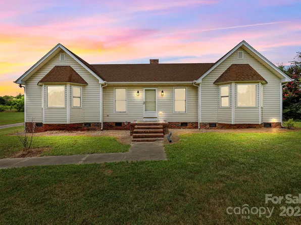 26565 Red Barn Trl, Locust, NC 28097