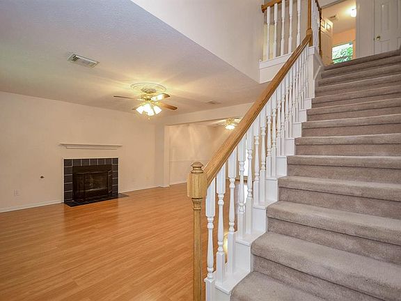 5th image of 4122 Rocky Bend Dr