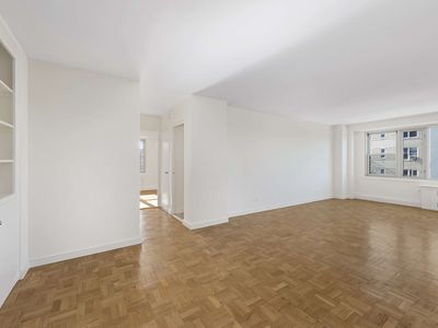 900 W 190th St APT 5N, New York, NY, 10040