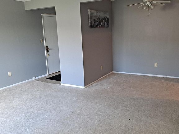3rd image of 27359 Westown Blvd