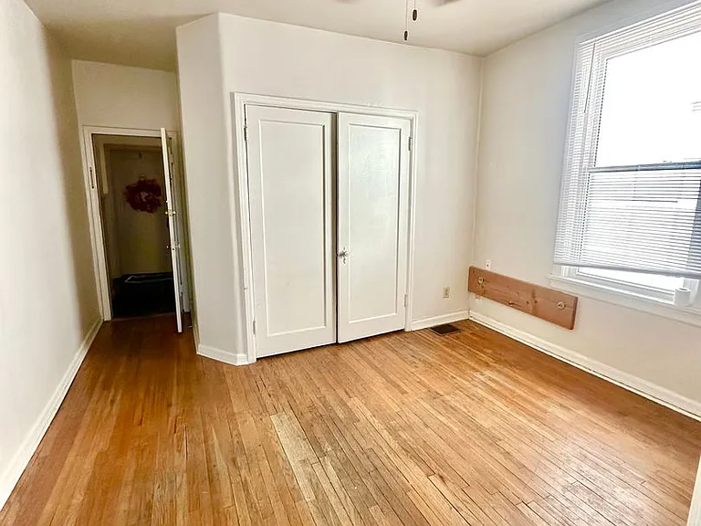 333 E 100 S — Photo 33