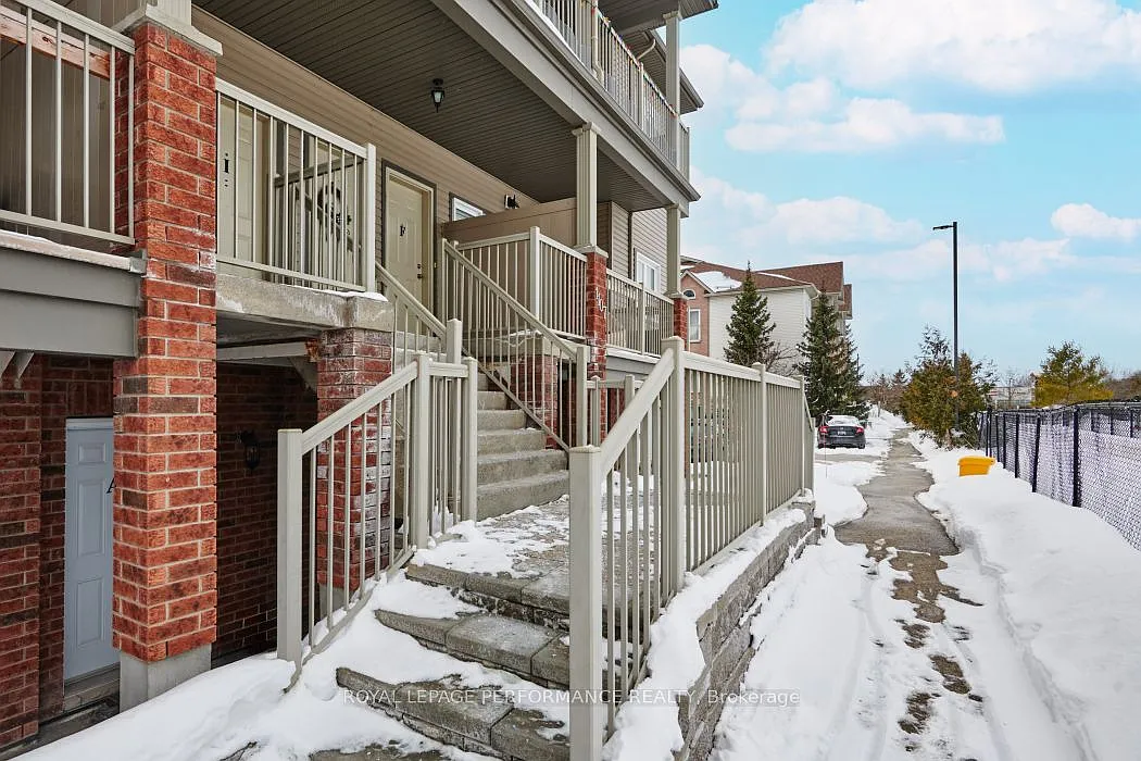 Building Photo - 1107 E Stittsville Main St #89