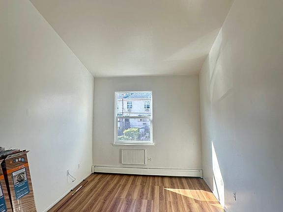 4th image of 26 Forrest St #2