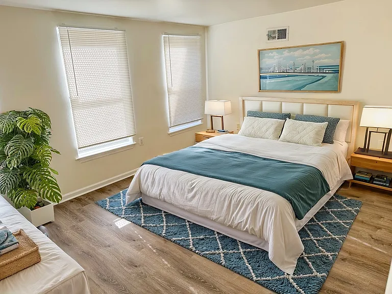 4030 Market St #2 — Photo 6