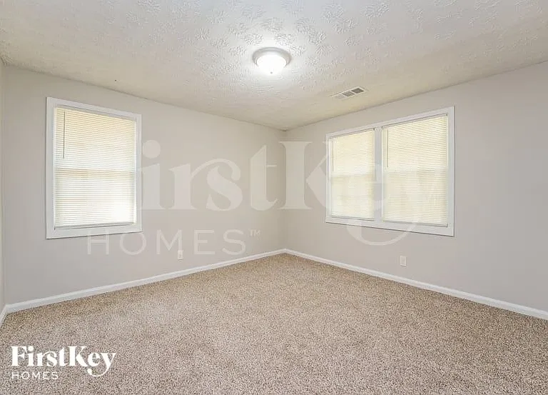 2690 Joyce Ave — Photo 10
