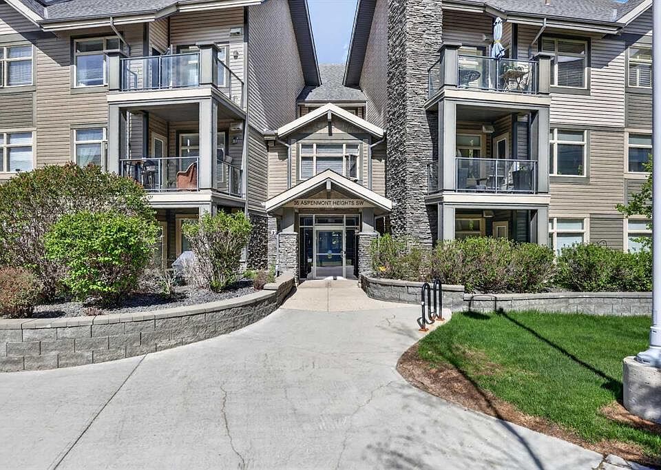 1st image of 35 Aspenmont Hts SW #216