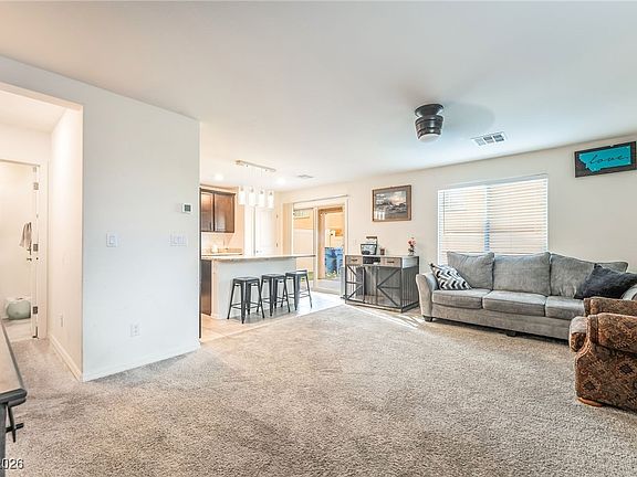 4th image of 6415 Broadcloth Ct