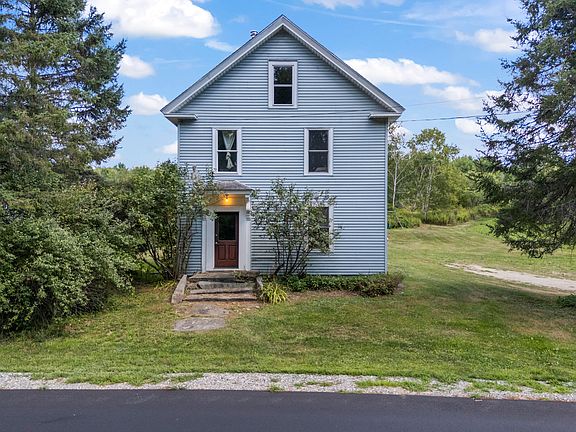 3rd image of 137 Hunts Meadow Road