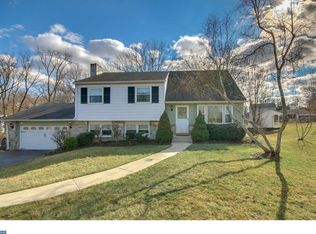 204 Surrey Rd, Chalfont, PA 18914