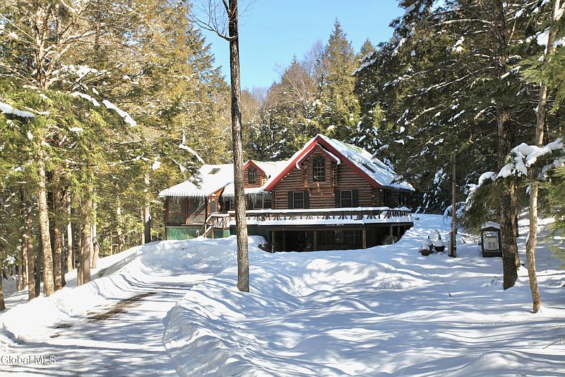 2nd image of 27 Katherine Drive
