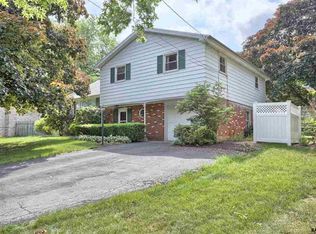 4337 Webster Dr N, York, PA 17402