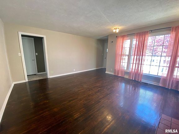 2nd image of 114 W Jefferson St
