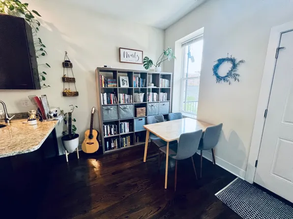 1508 West Chestnut Street, 1508 W Chestnut St APT 1R, Chicago, IL 60642