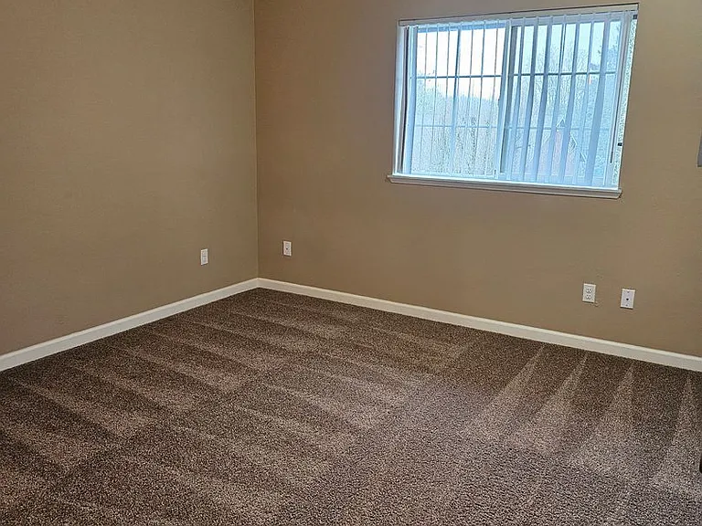 Vista Pointe Apartments in South Salem Oregon Comfortable Living Near Shopping and I5 — Photo 78