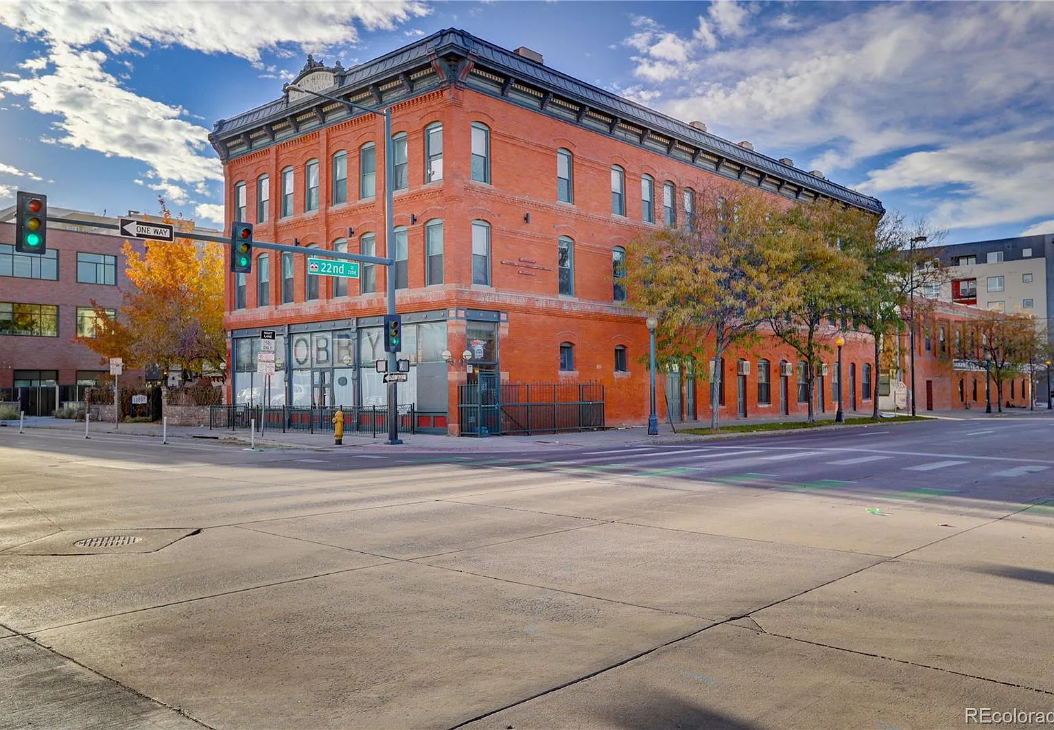 1 bed, 1.0 bath, 724 sqft, $2,550 — Photo 1