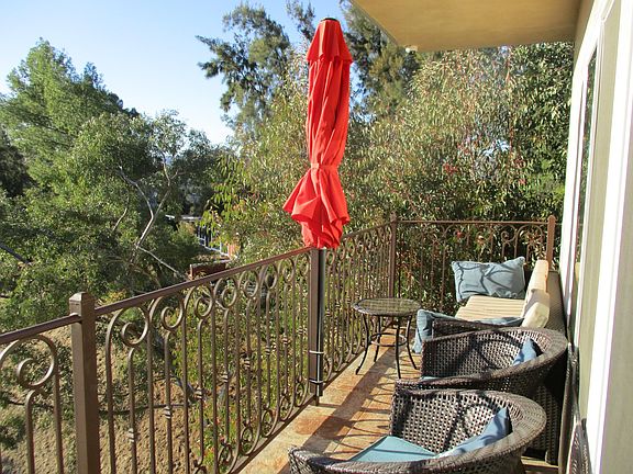 3rd image of 5055 Calatrana Dr