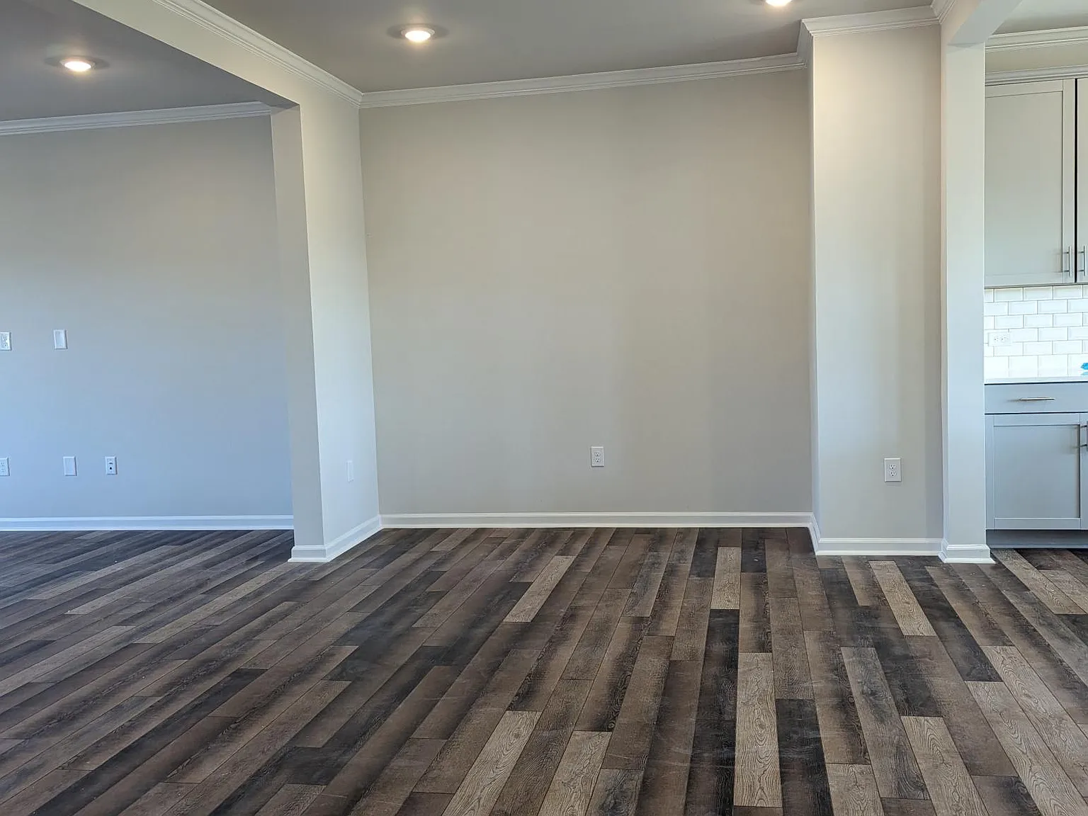 4 bed, 2410 sqft, $2,449 — Photo 3