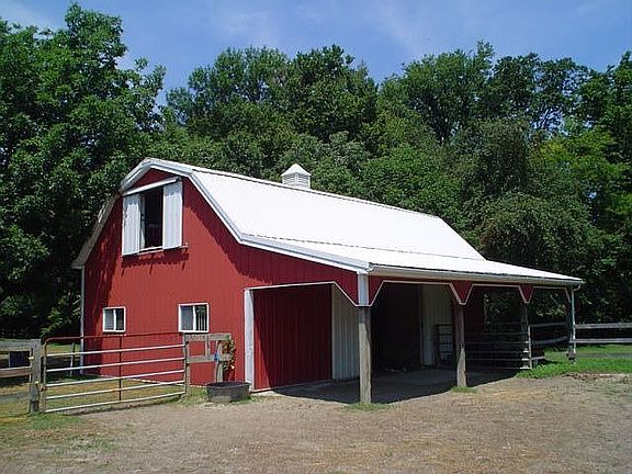 3rd image of 4855 Anderson Rd
